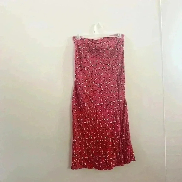 Urban Outfitters red leopard printed midi skirt - Picture 5 of 5